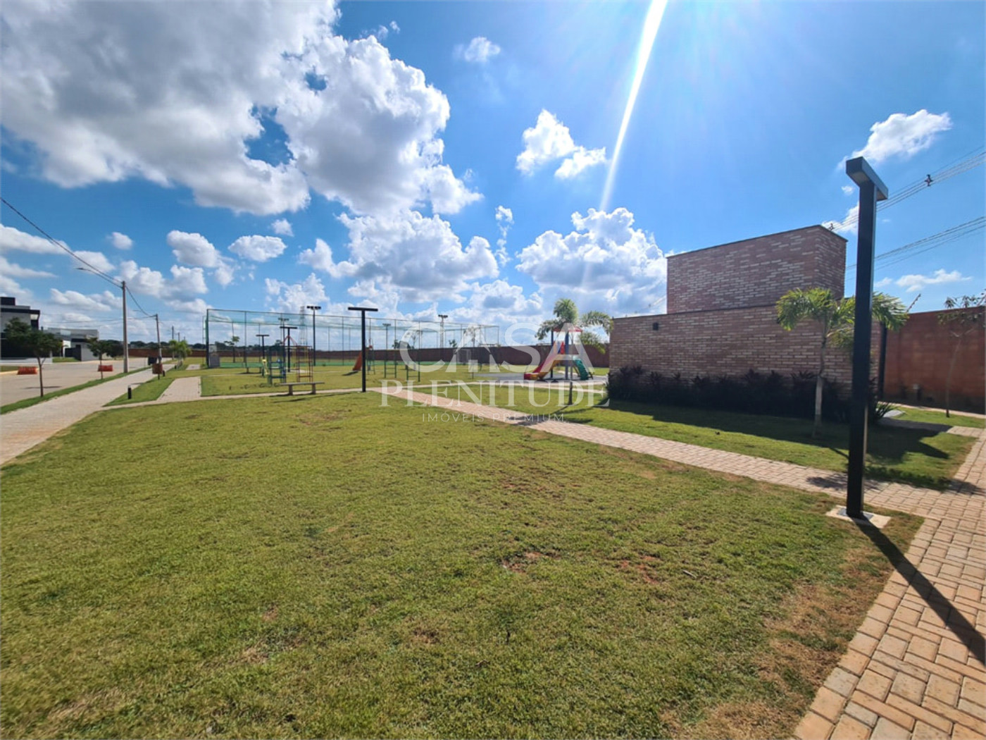 Casa em condomínio à venda com 5 quartos, sendo 3 suítes, em Wanel Ville, Sorocaba, SP