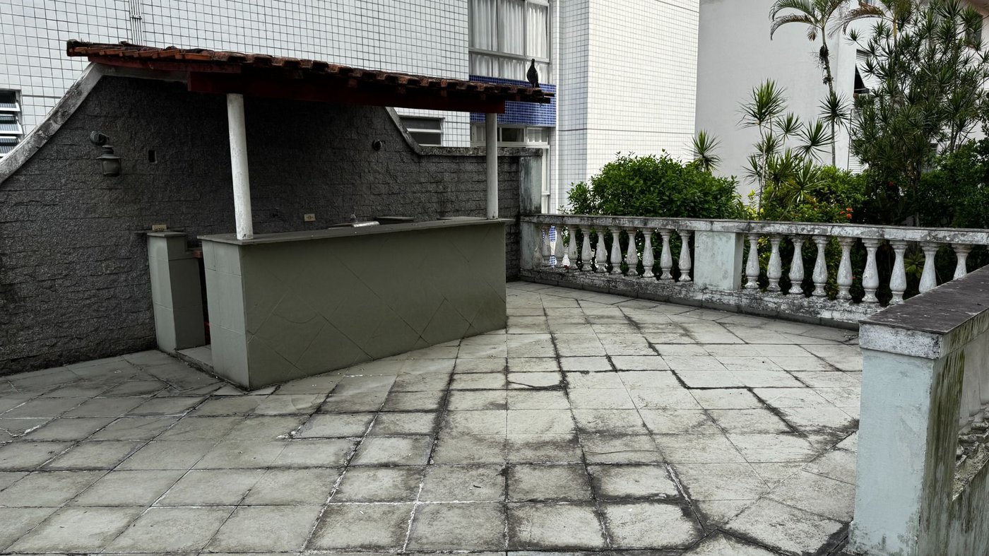 Casa dos Sonhos no Canal 6 – Piscina, Privacidade e 450m² de Terreno