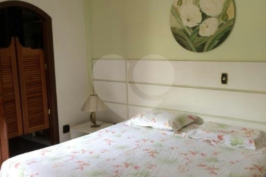 Casa à venda com 3 quartos, sendo 1 suíte, em Vila Nova Cachoeirinha, São Paulo, SP