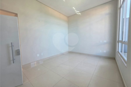 Casa à venda com 3 suítes em Marambaia, Vinhedo, SP