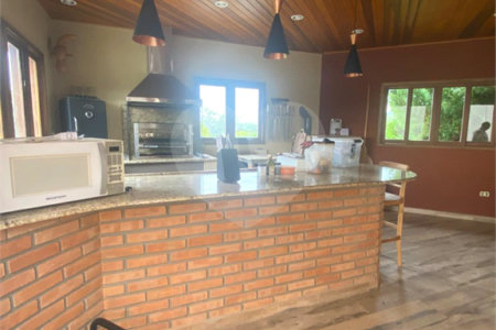 Casa à venda com 4 suítes no condomínio Vale da Santa Fé, Vinhedo - SP