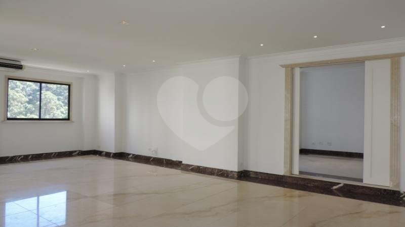 Apartamento à venda com 3 suítes em Jardim Marajoara, São Paulo, SP