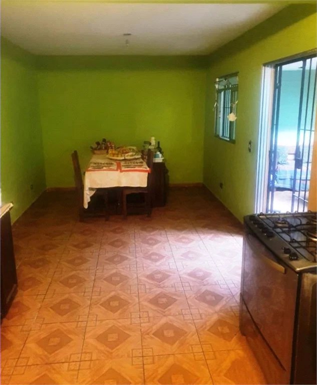 Casa de Vila à venda com 3 quartos em Jardim São Roque, São Paulo, SP