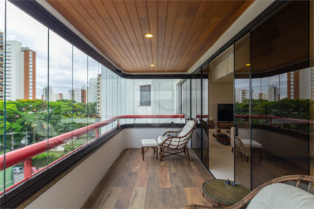 Apartamento à venda com 4 quartos, sendo 3 suítes, em Campo Belo, São Paulo, SP