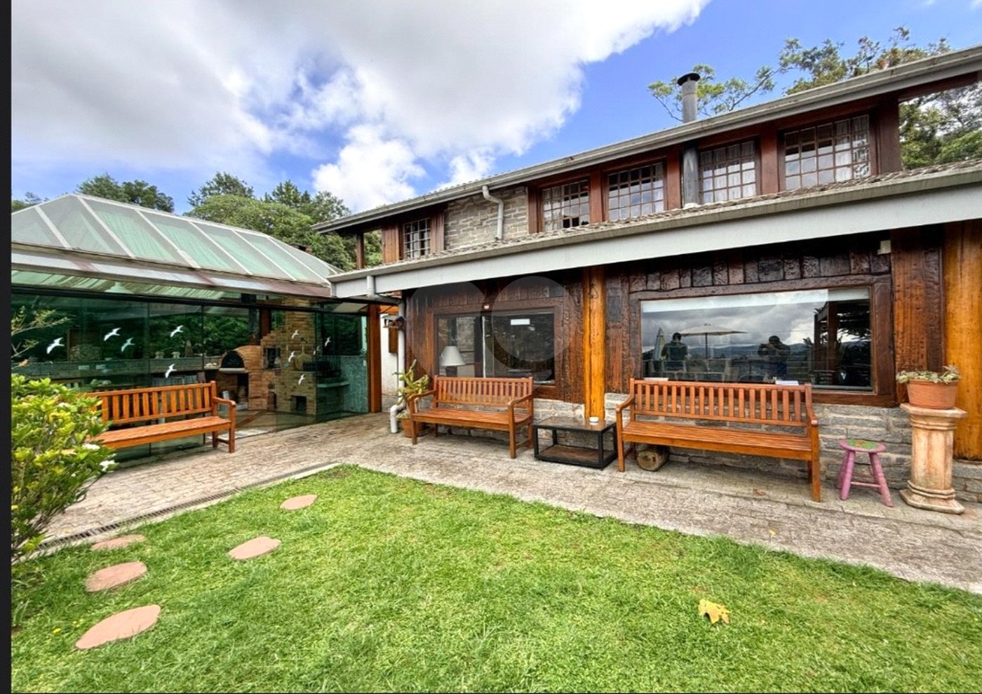 Casa à venda com 4 suítes em Vila Natal, Campos do Jordão, SP