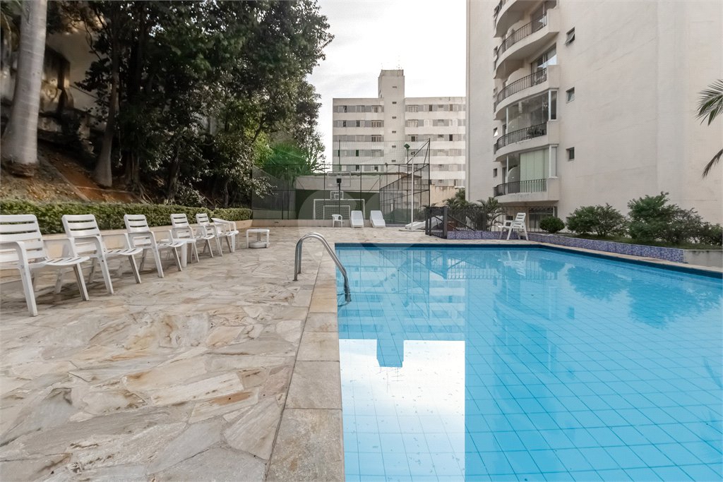 Apartamento à venda com 3 quartos, sendo 1 suíte,  em Vila Clementino, São Paulo, SP