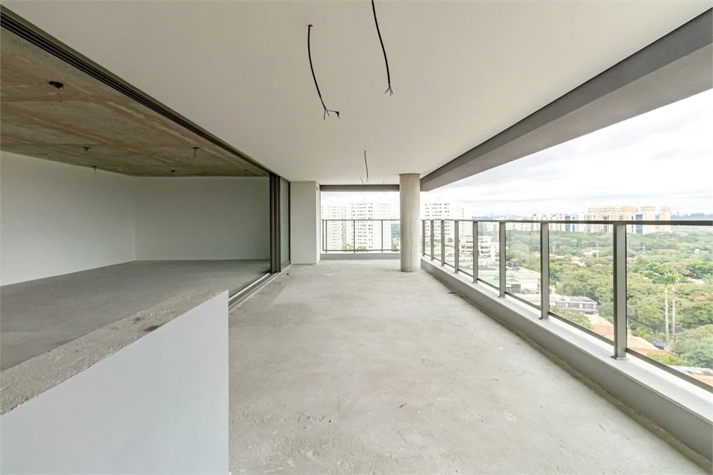 Apartamento à venda com 4 suítes em Alto de Pinheiros, São Paulo, SP