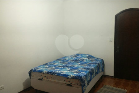 Sobrado à venda com 3 quartos em Parada Inglesa, São Paulo, SP