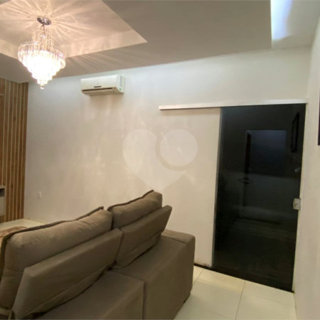 Casa à venda com 3 quartos, sendo 1 suíte, em Jardim Ibirapuera, Ponta Porã, MS