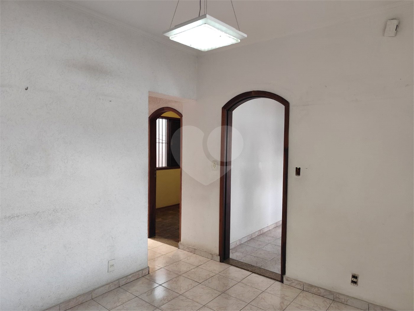 Sobrado à venda com 2 quartos em Vila Nivi, São Paulo, SP