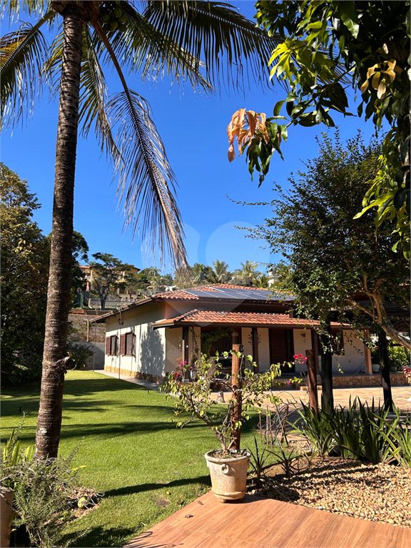Casa à venda ou para alugar com 3 quartos, sendo 1 suíte, no condomínio Recanto Florido, Vinhedo - SP