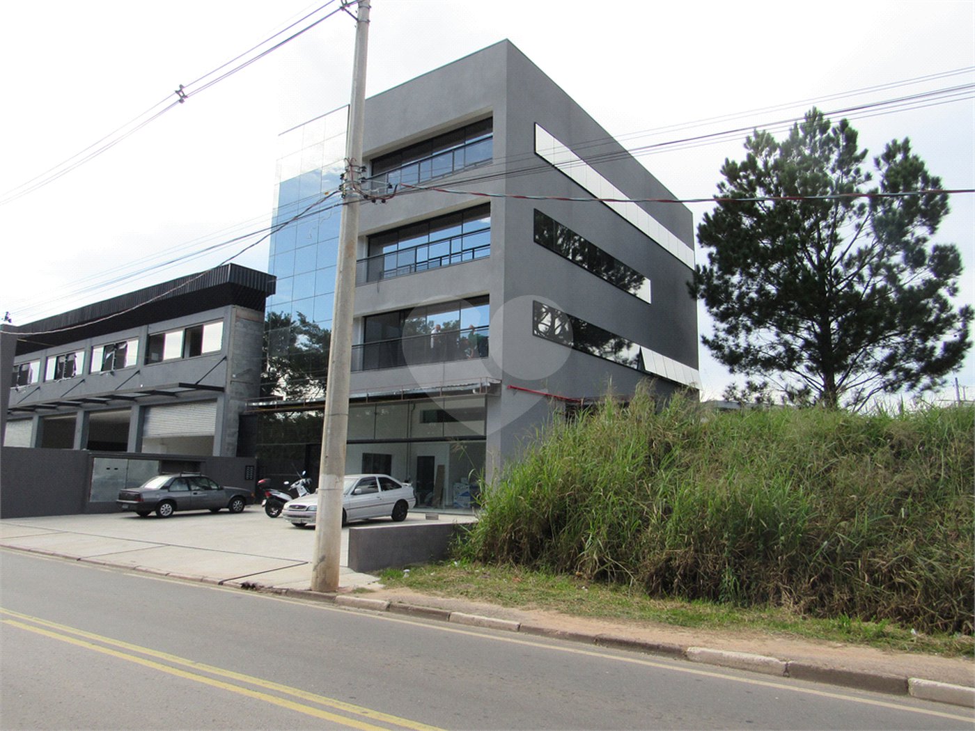 Prédio para alugar em Jordanópolis, Arujá, SP