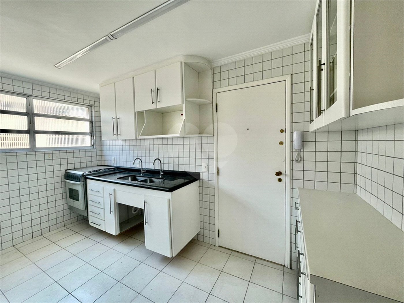 Apartamento à venda com 3 quartos, sendo 1 suíte, em Itaim Bibi, São Paulo, SP