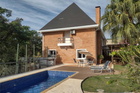 Casa à venda com 5 quartos, sendo 4 suítes, no condomínio Malota, Jundiaí - SP