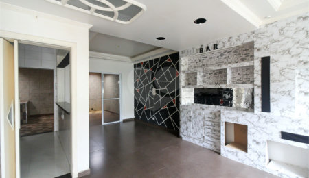 Casa à venda com 3 quartos, sendo 1 suíte, no condomínio Village St. Louis, São Paulo - SP