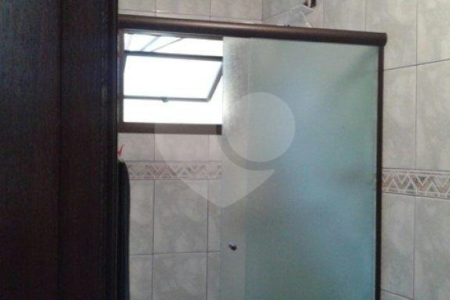 Sobrado à venda com 3 quartos, sendo 1 suíte, em Tremembé, São Paulo, SP