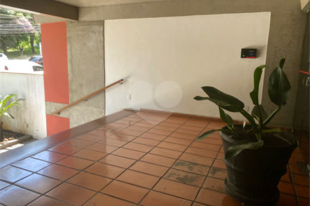 Apartamento à venda com 3 quartos, sendo 1 suíte,  em Vila Romana, São Paulo, SP