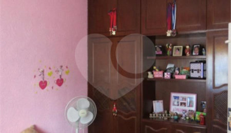 Casa em condomínio à venda com 5 quartos, sendo 1 suíte,  em Portal das Acácias, Santana de Parnaíba, SP