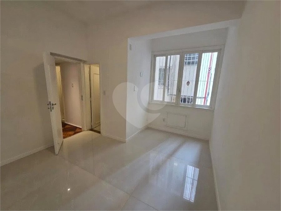 Apartamento à venda com 3 quartos, sendo 1 suíte, em Copacabana, Rio de Janeiro, RJ