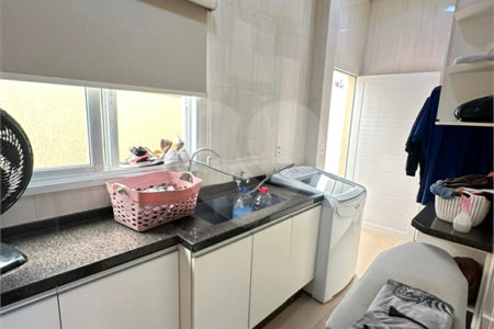 Sobrado à venda com 4 quartos, sendo 3 suítes, em Jardim Residencial Maggiore, Araraquara, SP