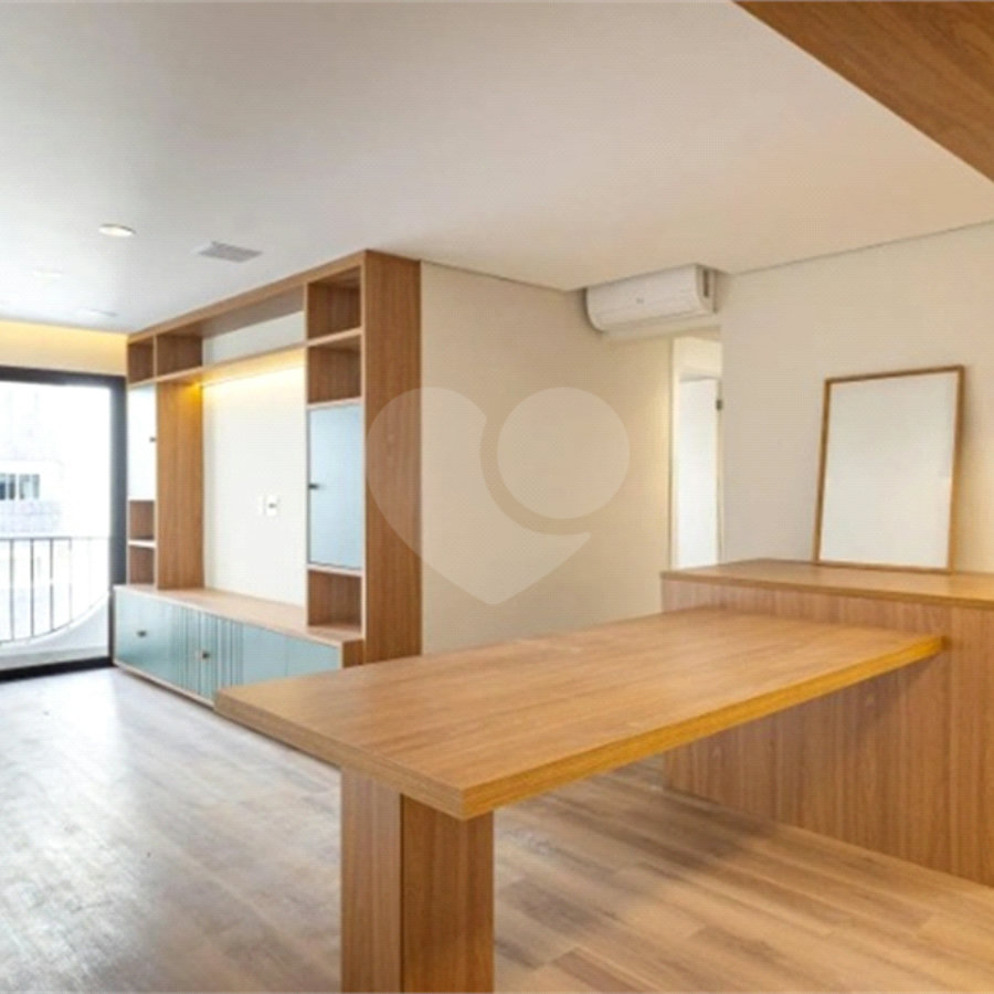 Apartamento à venda com 2 quartos, sendo 1 suíte, em Vila Olímpia, São Paulo, SP