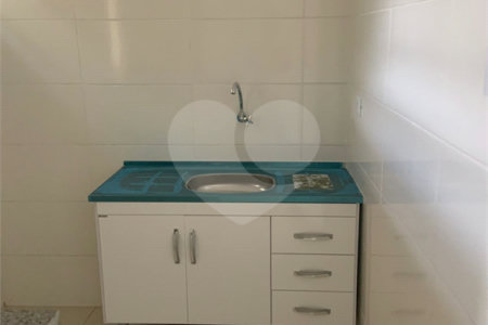 Apartamento disponível para locação no bairro Bela Vista.
