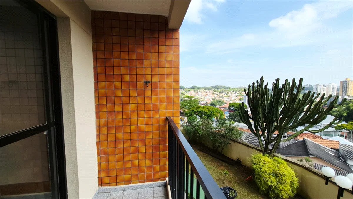 Apartamento à venda com 3 quartos, sendo 1 suíte,  em Vila Indiana, São Paulo, SP