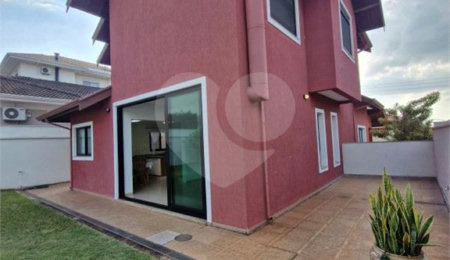Casa à venda ou para alugar com 3 quartos, sendo 1 suíte, no condomínio Recanto dos Paturis, Vinhedo - SP