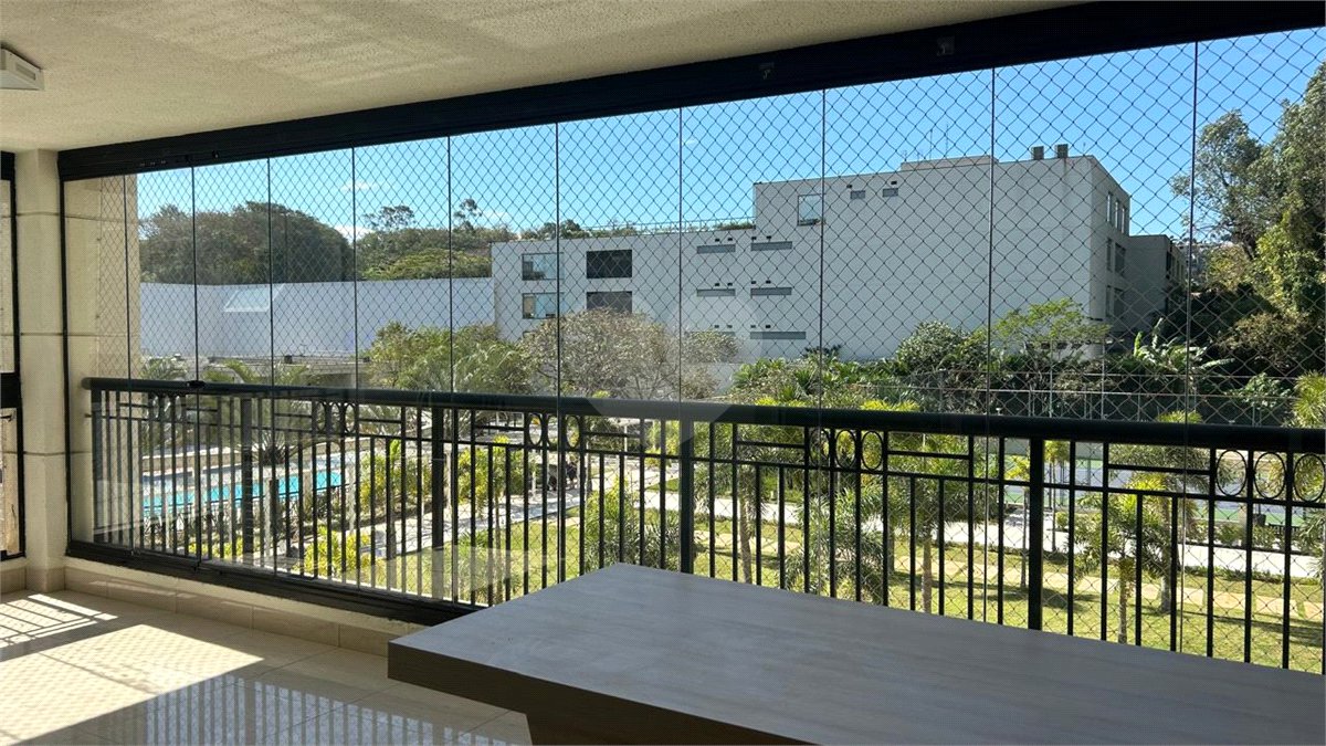 Apartamento para alugar com 3 suítes em Santana, São Paulo, SP