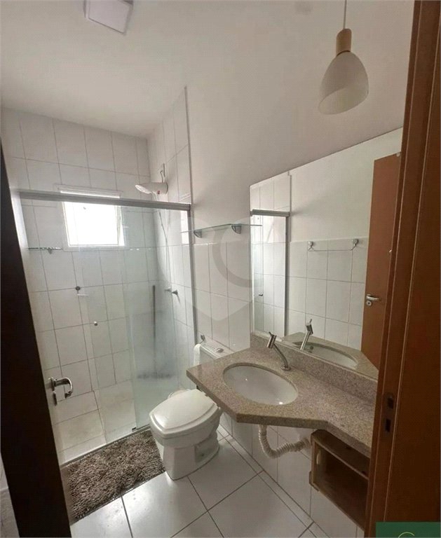 Casa à venda com 3 quartos, sendo 1 suíte,  no condomínio Vivere, Cuiabá - MT