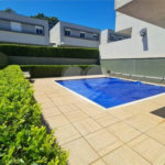Casa à venda com 4 quartos, sendo 2 suítes, no condomínio Residencial Vila Lagos, São Paulo - SP