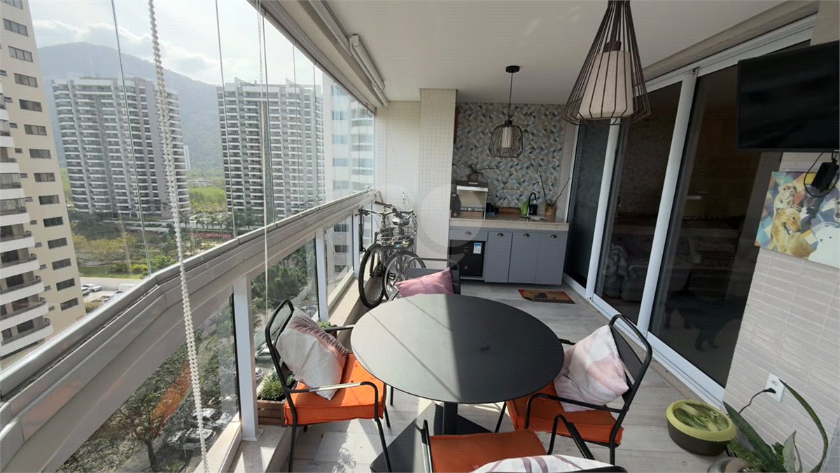 Apartamento à venda com 3 quartos, sendo 1 suíte,  em Camorim, Rio de Janeiro, RJ