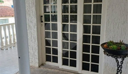 Casa à venda com 4 quartos em Estação, São Roque, SP
