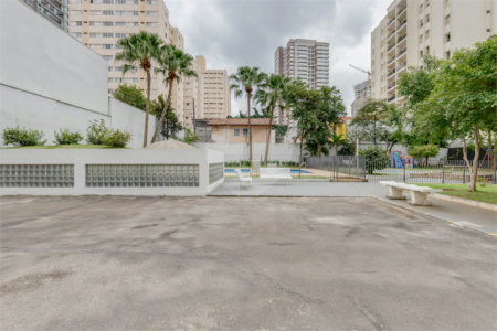Apartamento à venda com 3 quartos, sendo 1 suíte, em Chácara Santo Antônio (zona Sul), São Paulo, SP