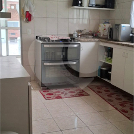 Sobrado à venda com 3 quartos, sendo 1 suíte,  em Jardim Ana Maria, São Paulo, SP