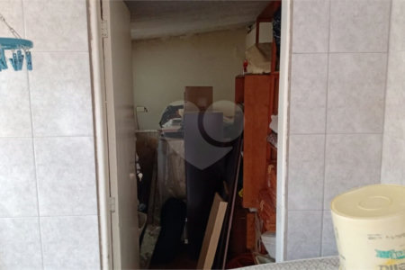 Casa à venda com 4 quartos, sendo 2 suítes,  em Jardim Terezópolis, Guarulhos, SP