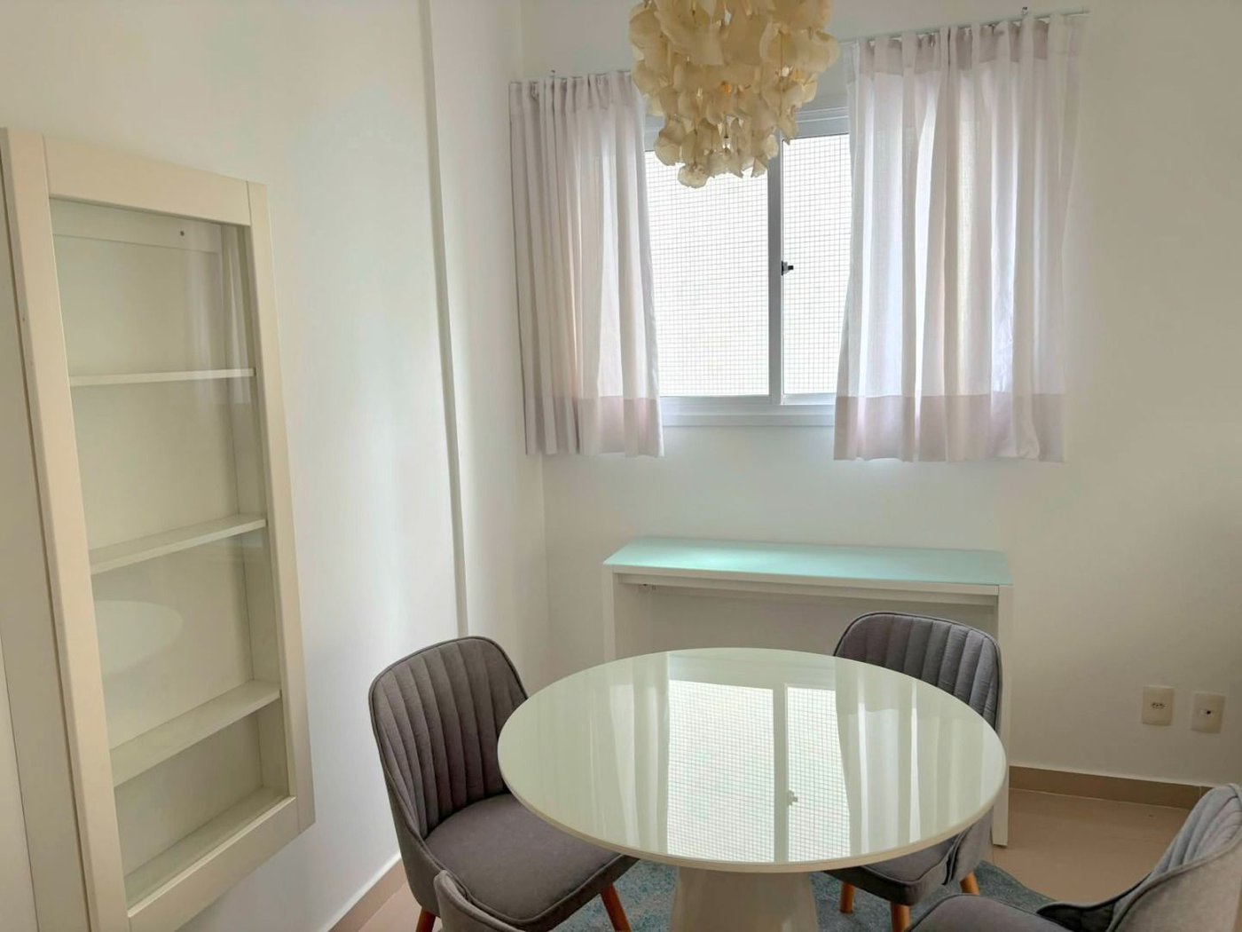 Apartamento com 2 dormitórios para alugar, 73 m² por R$ 7.200,02/mês - Ponta da Praia - Santos/SP