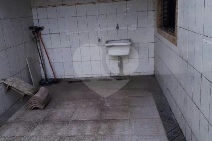 Sobrado à venda com 2 quartos em Tremembé, São Paulo, SP