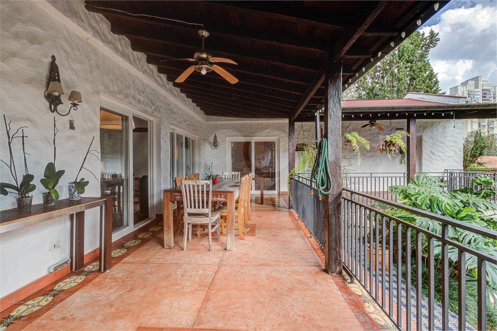 Casa de Vila à venda com 3 quartos, sendo 2 suítes, em Alto da Boa Vista, São Paulo, SP