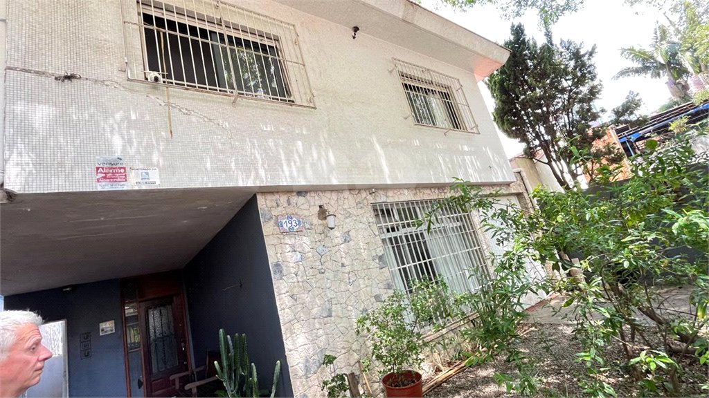 Sobrado à venda com 4 quartos, sendo 1 suíte, em Brooklin, São Paulo, SP