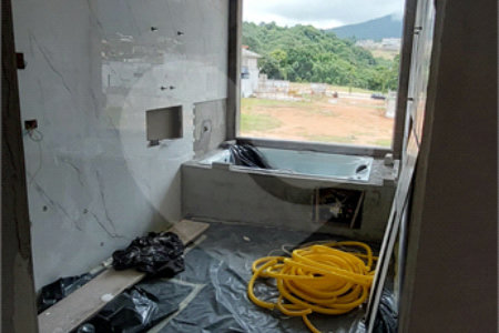 Terreno à venda com 4 suítes no condomínio Ecoville Residence, Atibaia - SP