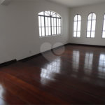Casa à venda com 5 quartos, sendo 3 suítes, em Vila São Francisco, São Paulo, SP