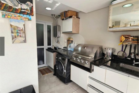 Apartamento à venda com 3 quartos, sendo 2 suítes, em Vila Anastácio, São Paulo, SP