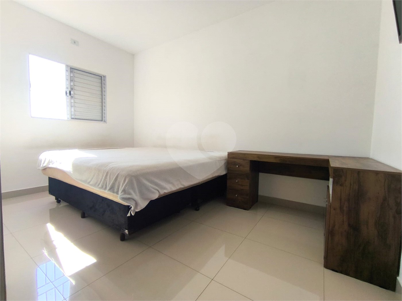 Casa à venda com 3 quartos, sendo 1 suíte, em Jardim Residencial Imperatriz, Sorocaba, SP
