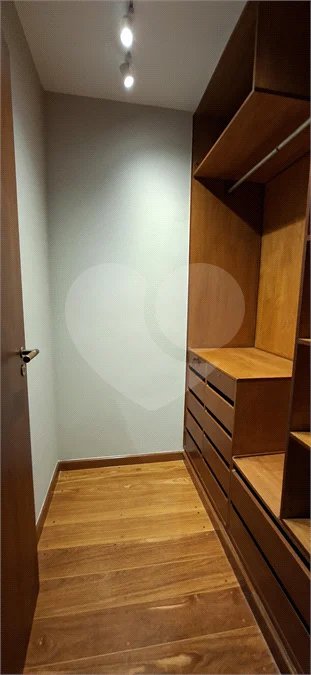 Casa à venda com 4 quartos, sendo 2 suítes,  em Jardim Marajoara, São Paulo, SP