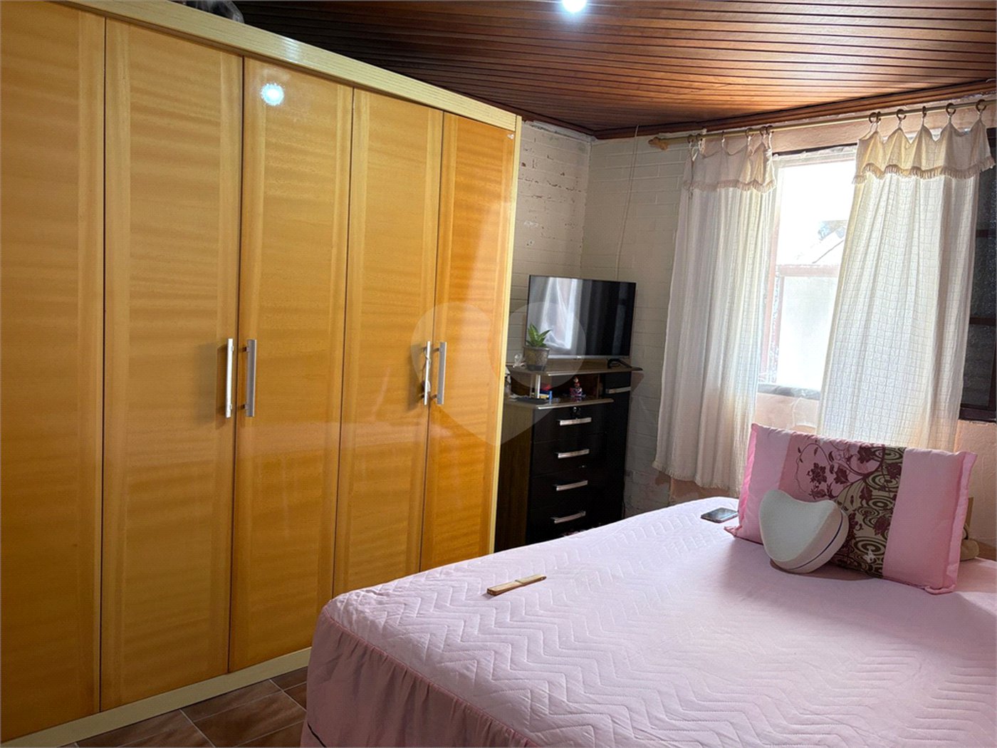 Casa à venda com 2 quartos em Conjunto Habitacional Brás Cubas, Mogi das Cruzes, SP