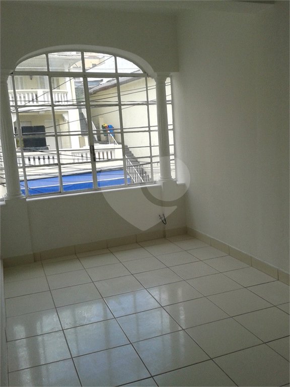 Sobrado à venda com 4 quartos em Santana, São Paulo, SP