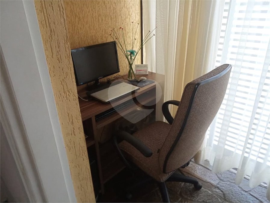 Casa à venda com 3 quartos, sendo 2 suítes, em Vila Flávio, Mogi das Cruzes, SP