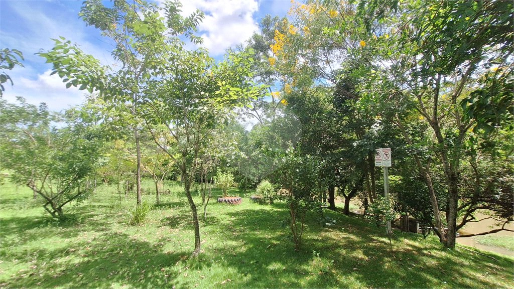 Casa à venda com 4 quartos, sendo 3 suítes,  no condomínio Fazenda Alta Vista, Salto de Pirapora - SP
