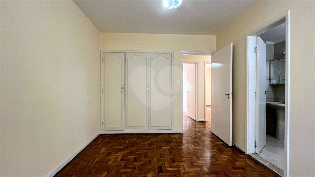 Apartamento à venda com 3 quartos, sendo 1 suíte, em Pinheiros, São Paulo, SP